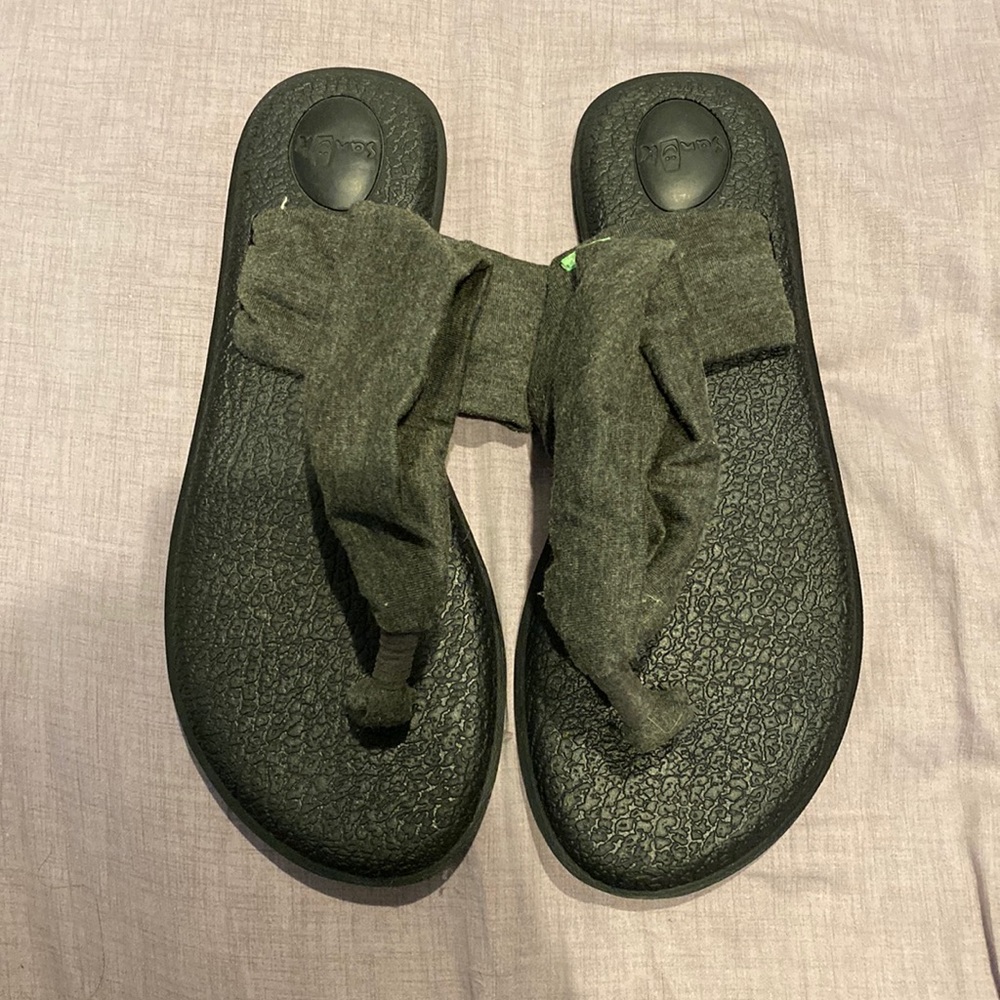 Sanuk yoga sling sandals